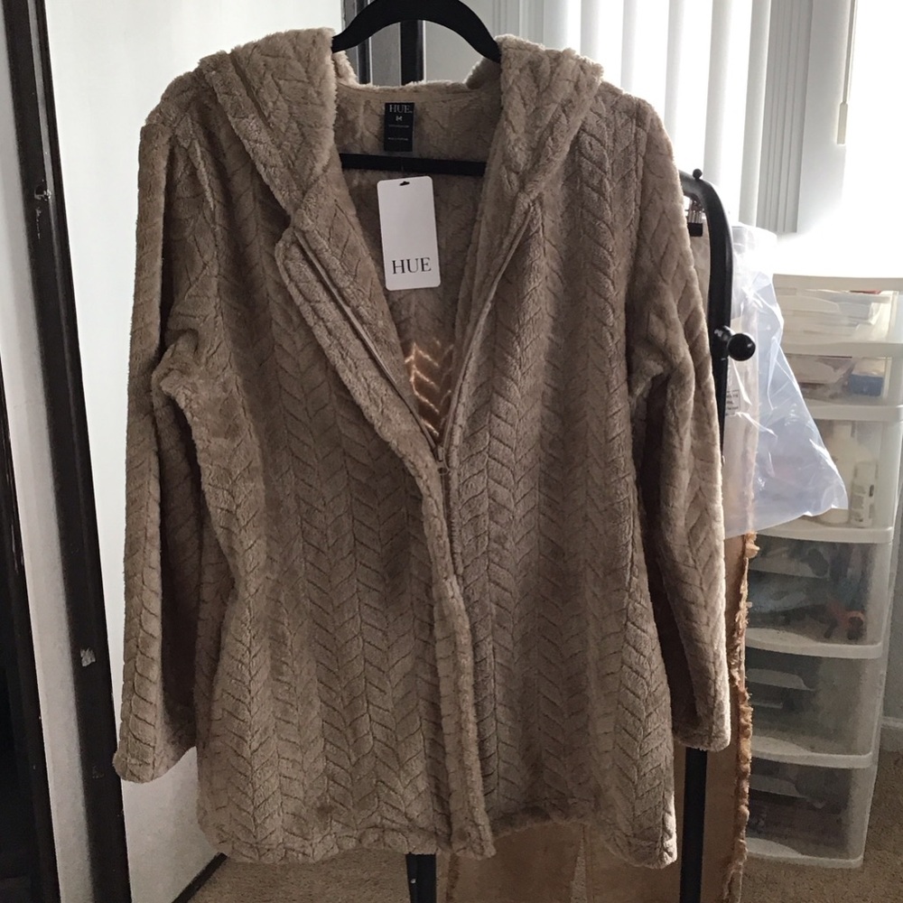 NWT Women’s HUE Plush Hooded Cardigan Medium in Taupe Beige with zipper and 2pkt